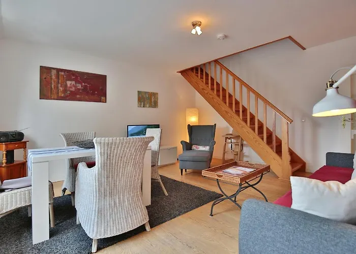 Haus Kastanienallee 3 Haus Kastanienallee 3 8